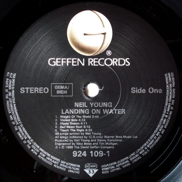 Neil Young - Landing On Water (LP, Album) - Image 3